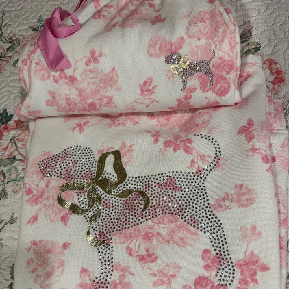 PINK Love shack fancy Xsmall jogger set
